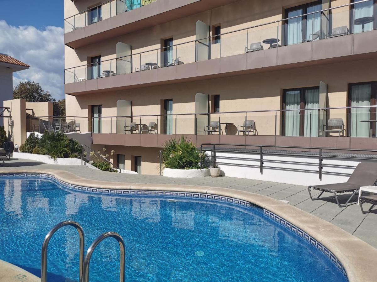 Petit Palau - Adults Only Hotel Blanes Bagian luar foto