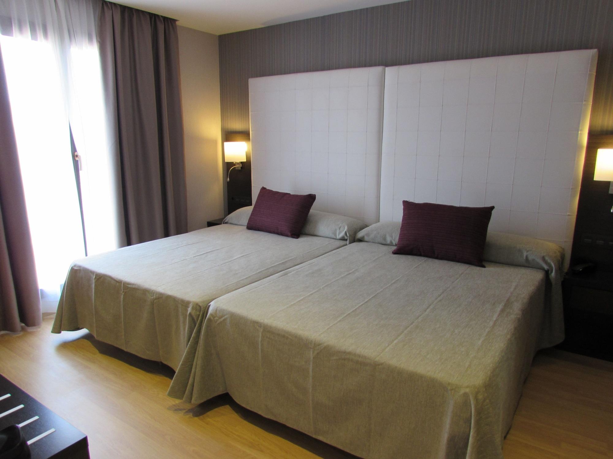 Petit Palau - Adults Only Hotel Blanes Bagian luar foto