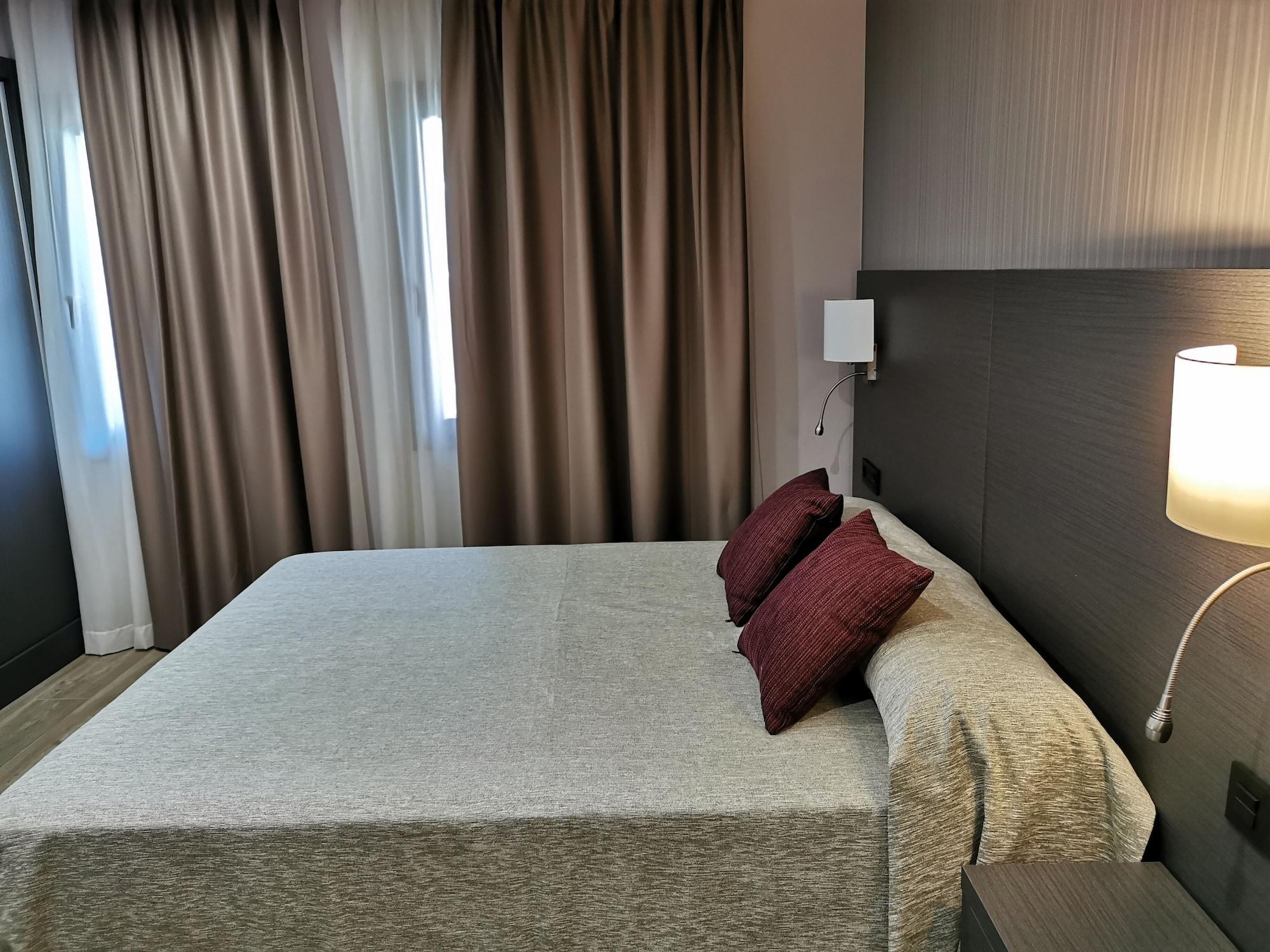 Petit Palau - Adults Only Hotel Blanes Bagian luar foto