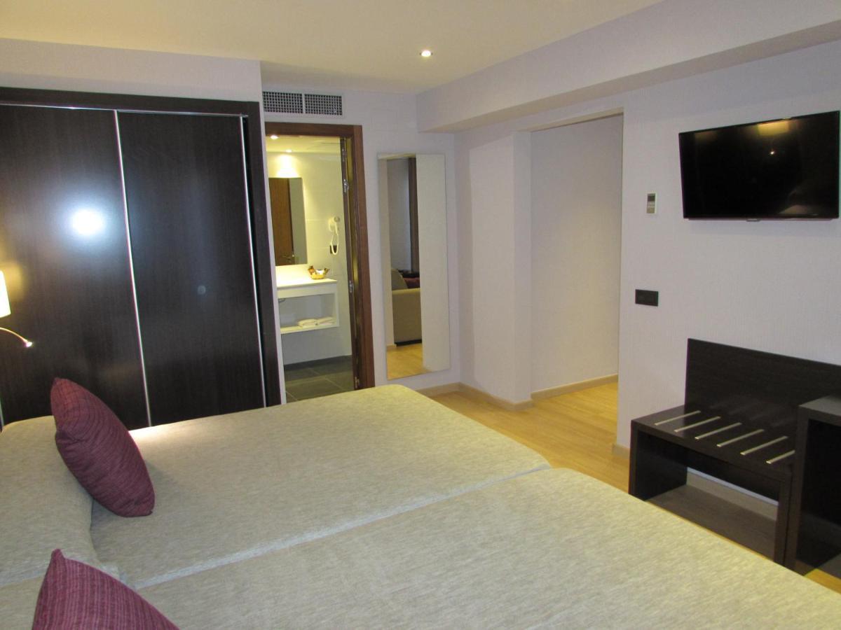 Petit Palau - Adults Only Hotel Blanes Bagian luar foto