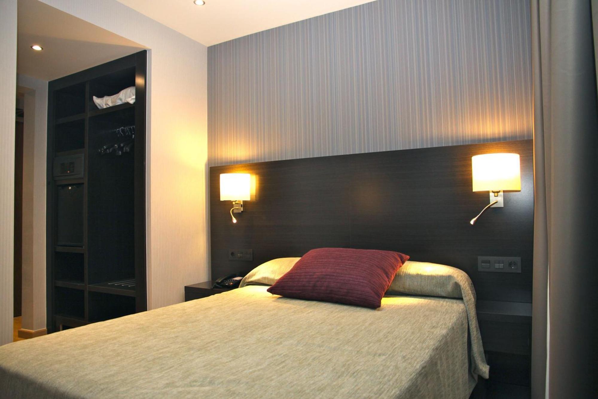 Petit Palau - Adults Only Hotel Blanes Bagian luar foto